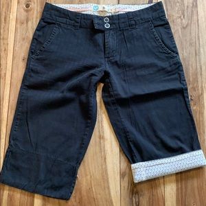 🖤🤍Roxy bermuda shorts, size 1🖤🤍